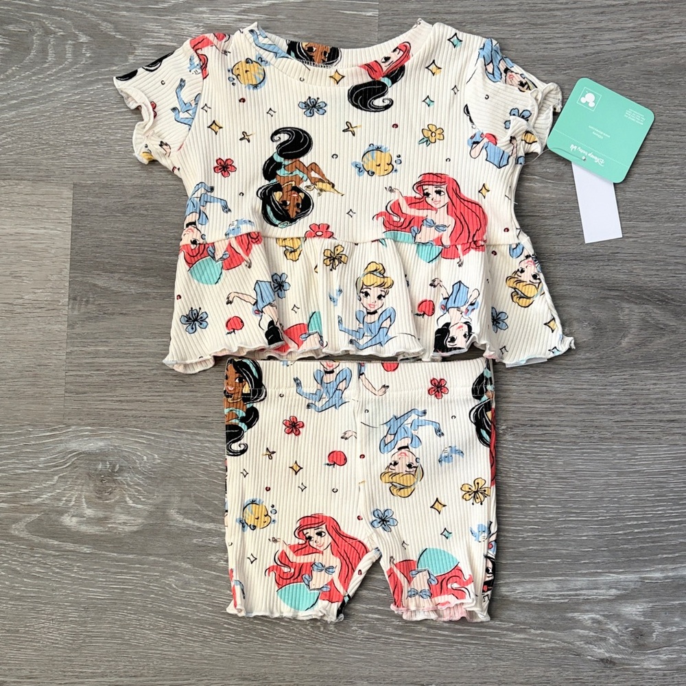 Old Navy Disney Ribbed Lettuce Edge Top and Shorts Set for Baby, 0-3M, NWT